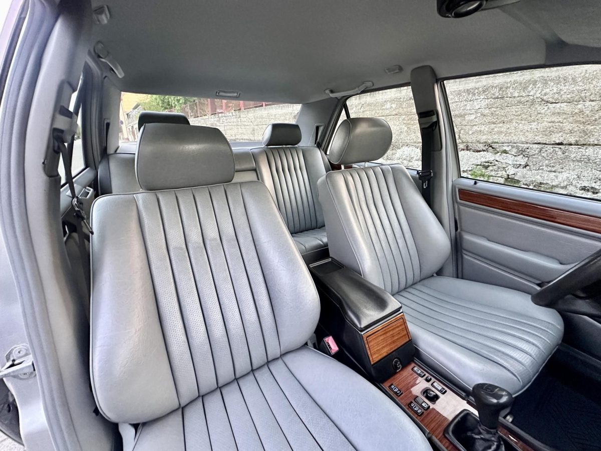 1994 Mercedes-Benz E 200 oldtimer autó – Car-Garage Kft. Ráckeve – 9. fotó