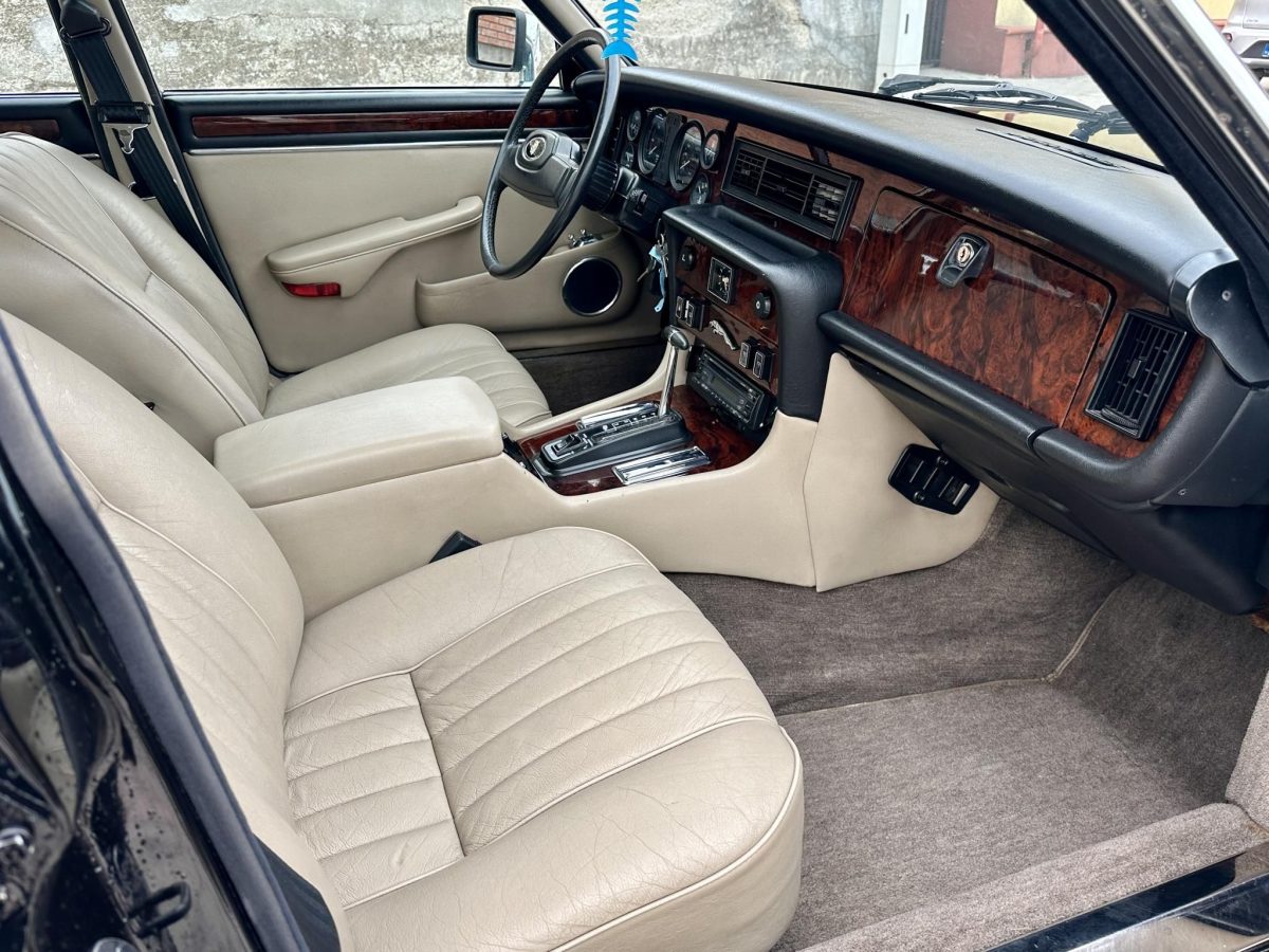 1986 Jaguar XJ oldtimer autó – Car-Garage Kft. Ráckeve – 6. fotó