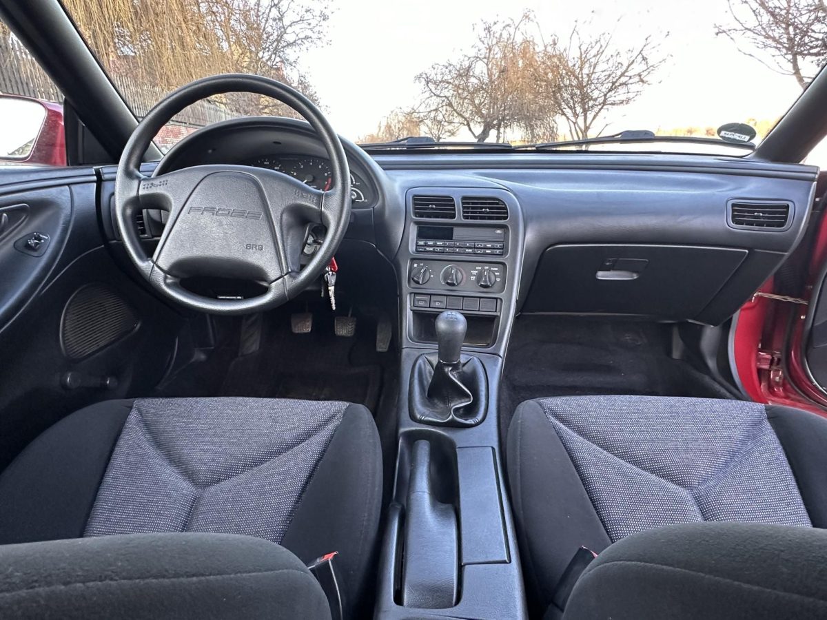 1993 Ford Probe oldtimer autó – Car-Garage Kft. Ráckeve – 8. fotó