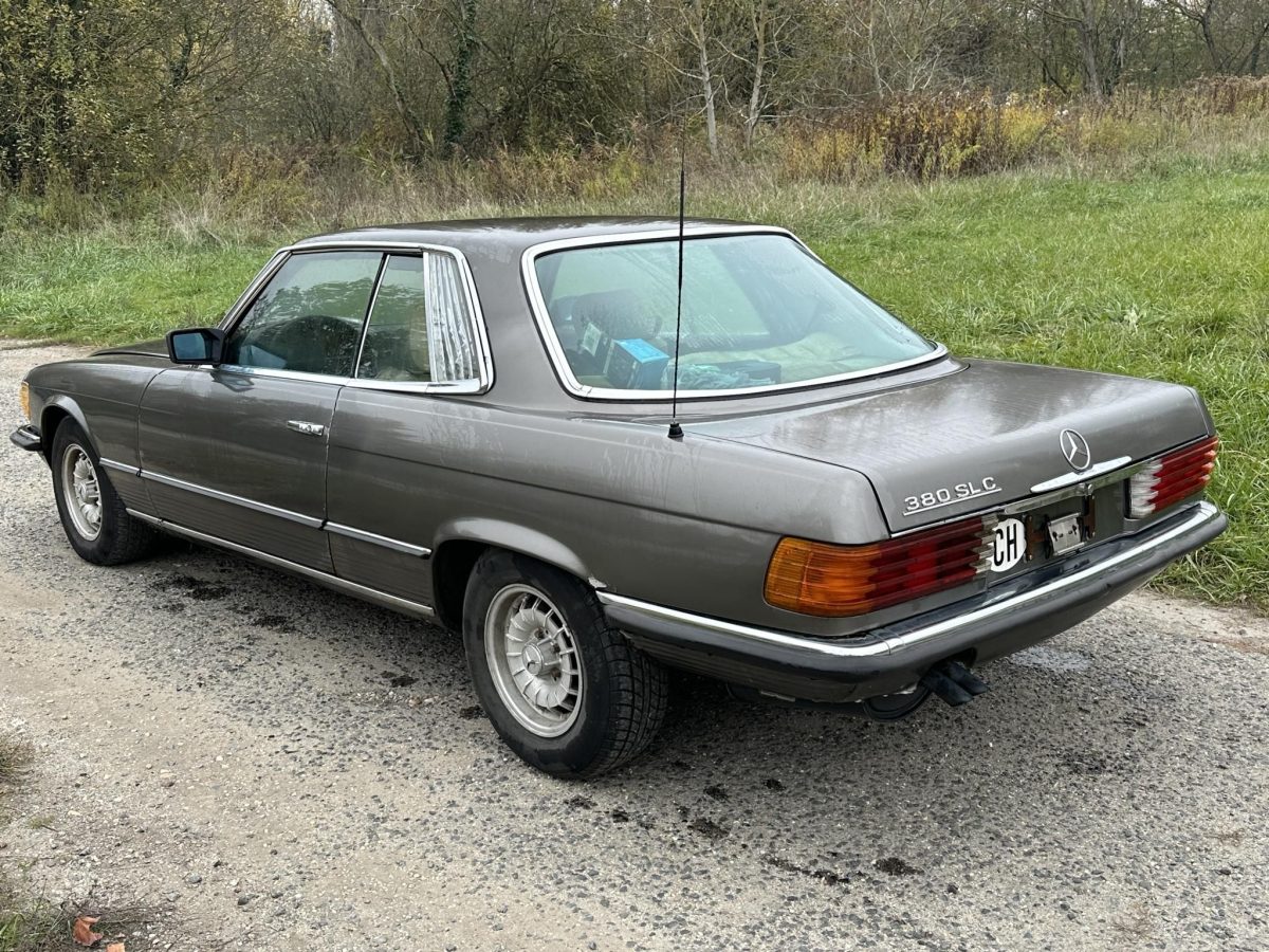 1981 Mercedes-Benz W 107 oldtimer autó – Car-Garage Kft. Ráckeve – 2. fotó