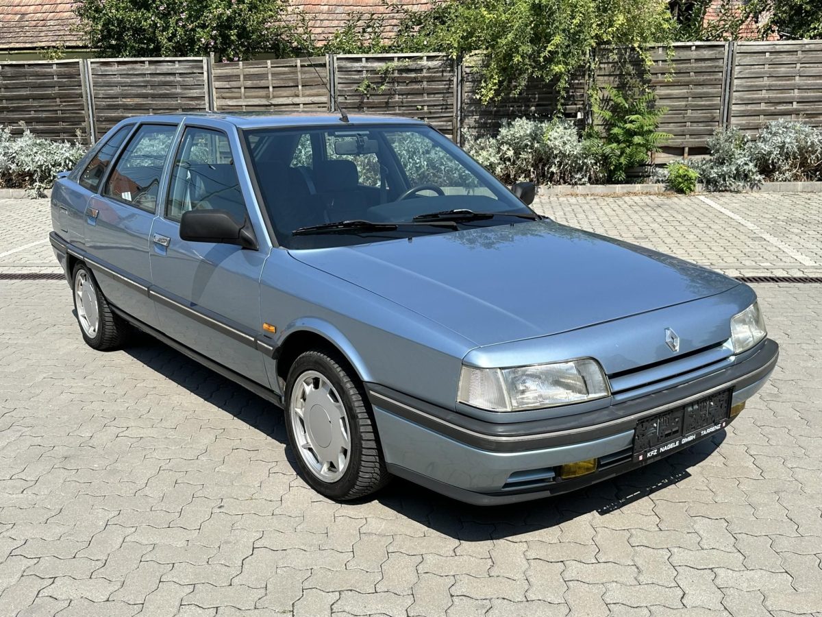 1990 Renault R 21 oldtimer autó – Car-Garage Kft. Ráckeve – 4. fotó