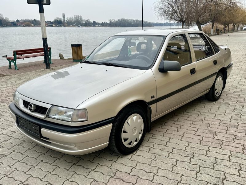 1993 Opel Vectra oldtimer autó – Car-Garage Kft. Ráckeve