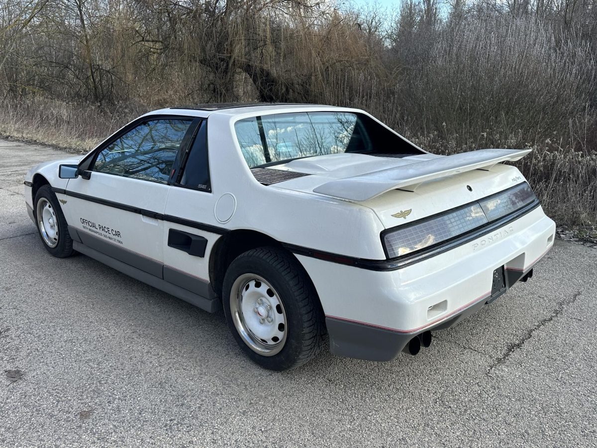 1986 Pontiac Fiero oldtimer autó – Car-Garage Kft. Ráckeve – 2. fotó