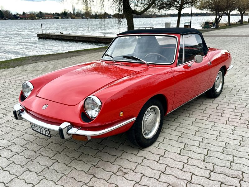 1970 Fiat 850 oldtimer autó – Car-Garage Kft. Ráckeve