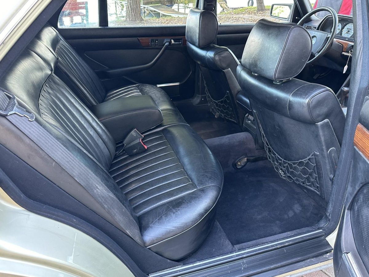1982 Mercedes-Benz W 126 oldtimer autó – Car-Garage Kft. Ráckeve – 6. fotó