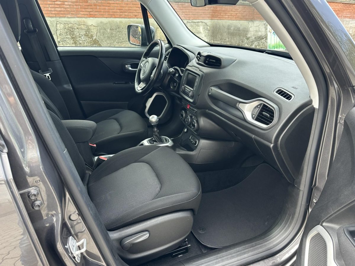 2017 Jeep Renegade használt autó – Car-Garage Kft. Ráckeve – 5. fotó