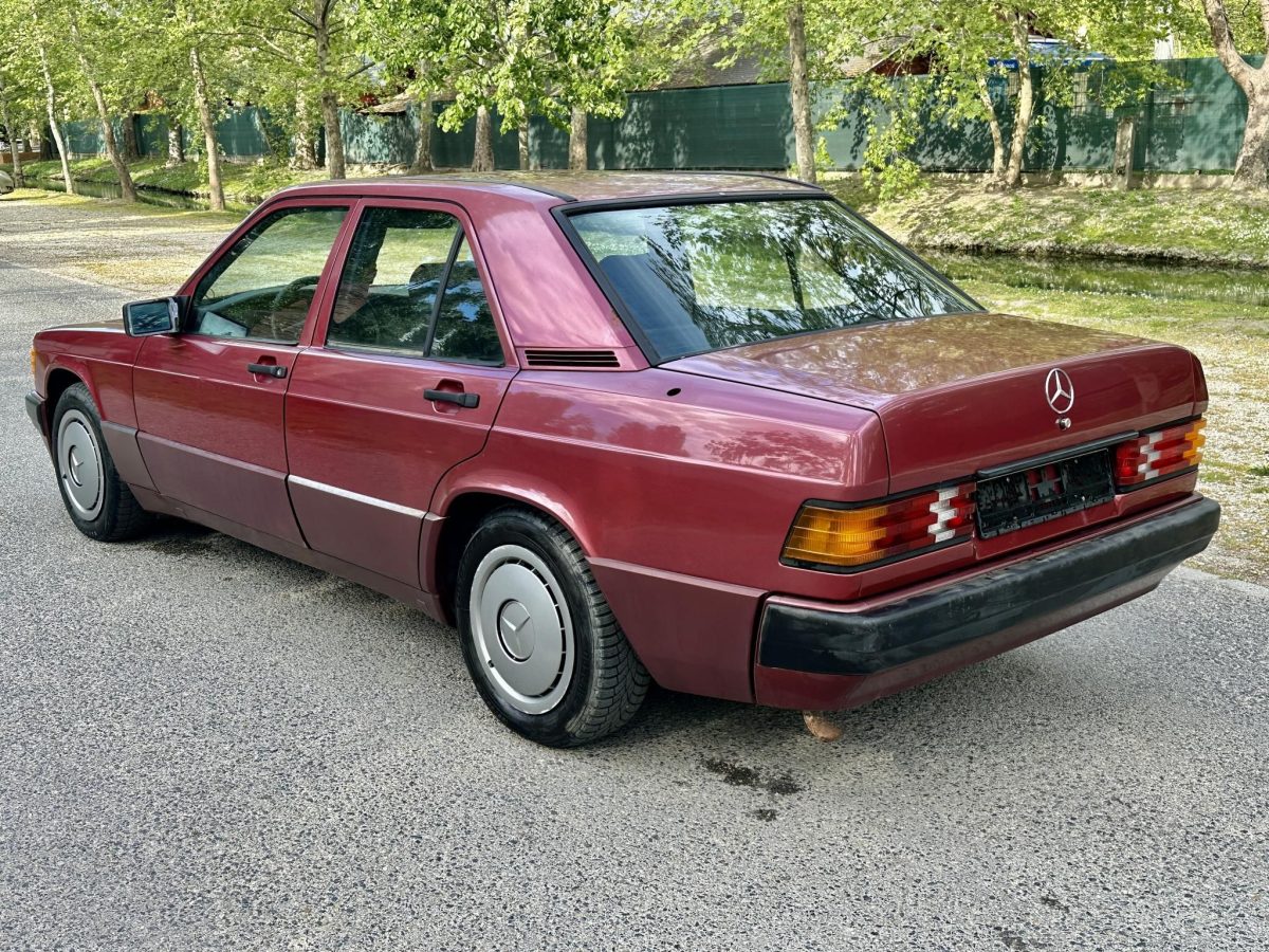 1991 Mercedes-Benz 190 oldtimer autó – Car-Garage Kft. Ráckeve – 2. fotó