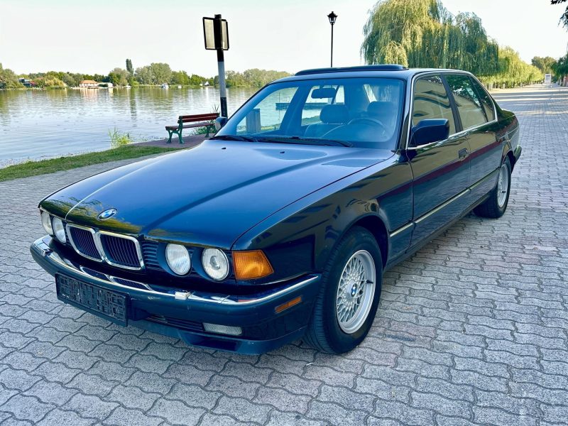 1990 BMW 750 oldtimer autó – Car-Garage Kft. Ráckeve