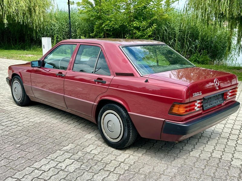 1990 Mercedes-Benz 190 oldtimer autó – Car-Garage Kft. Ráckeve – 2. fotó