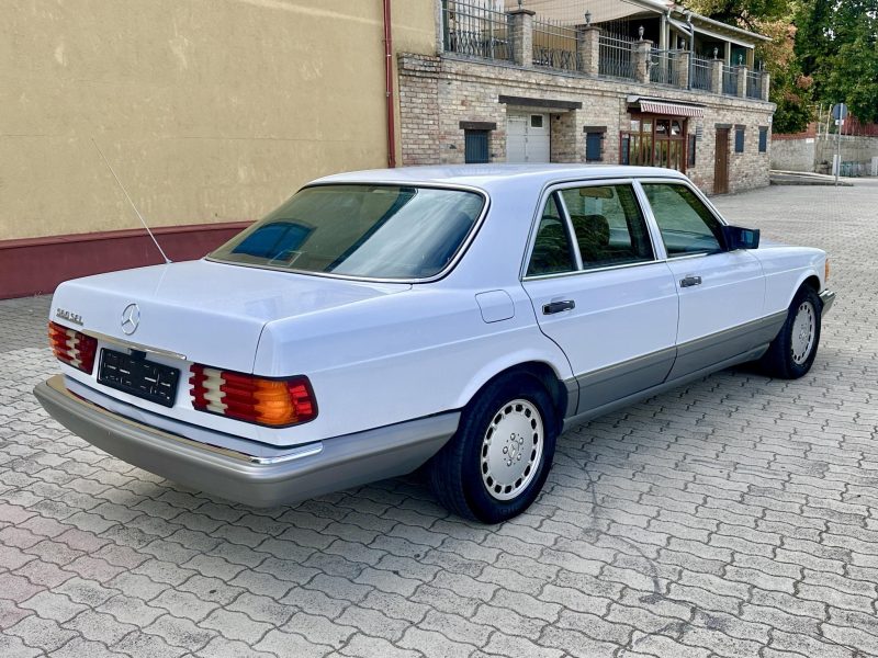 1985 Mercedes-Benz W 126 oldtimer autó – Car-Garage Kft. Ráckeve – 3. fotó