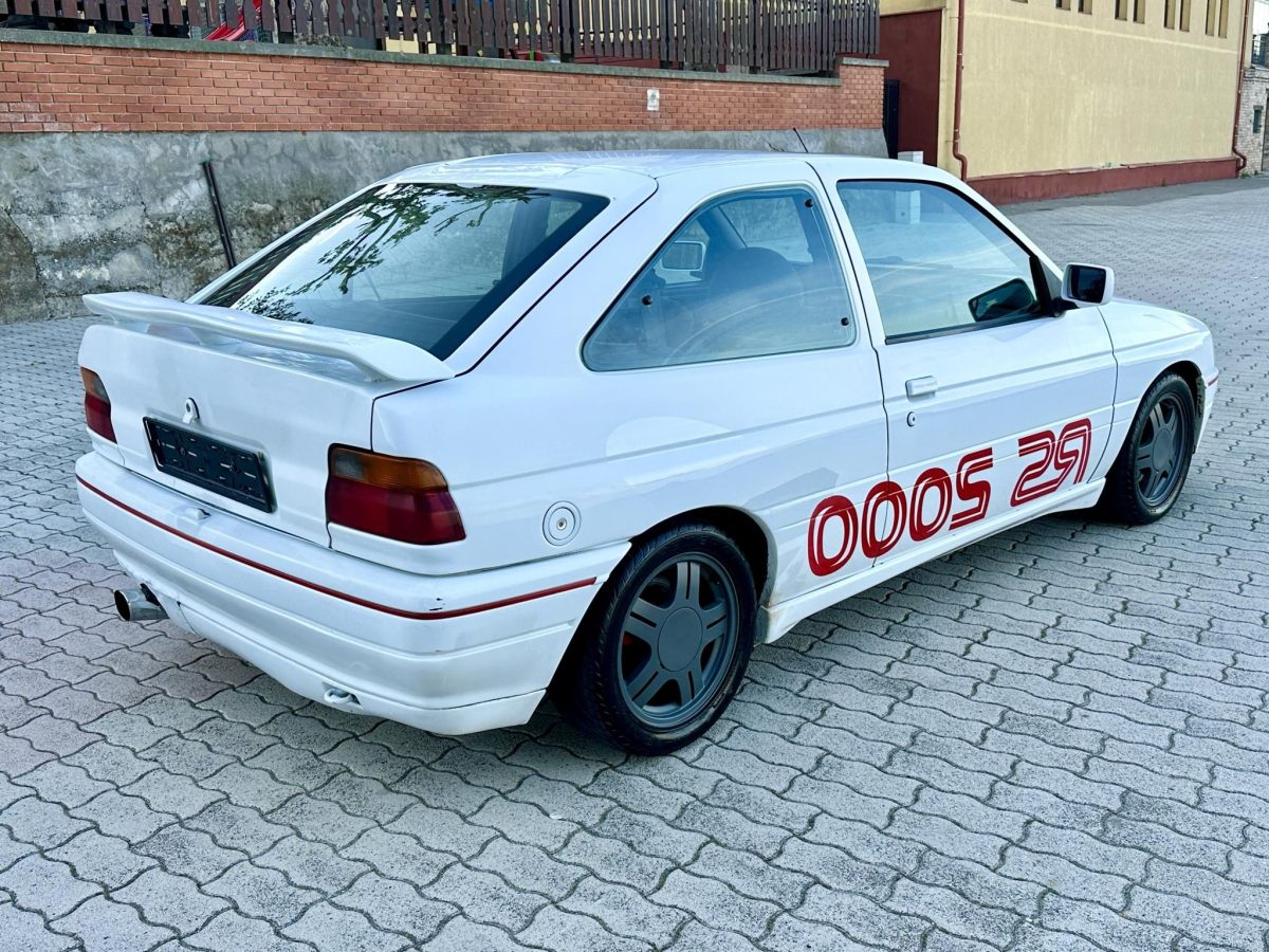 1991 Ford Escort oldtimer autó – Car-Garage Kft. Ráckeve – 3. fotó