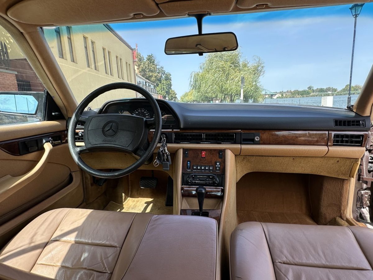 1983 Mercedes-Benz W 126 oldtimer autó – Car-Garage Kft. Ráckeve – 7. fotó