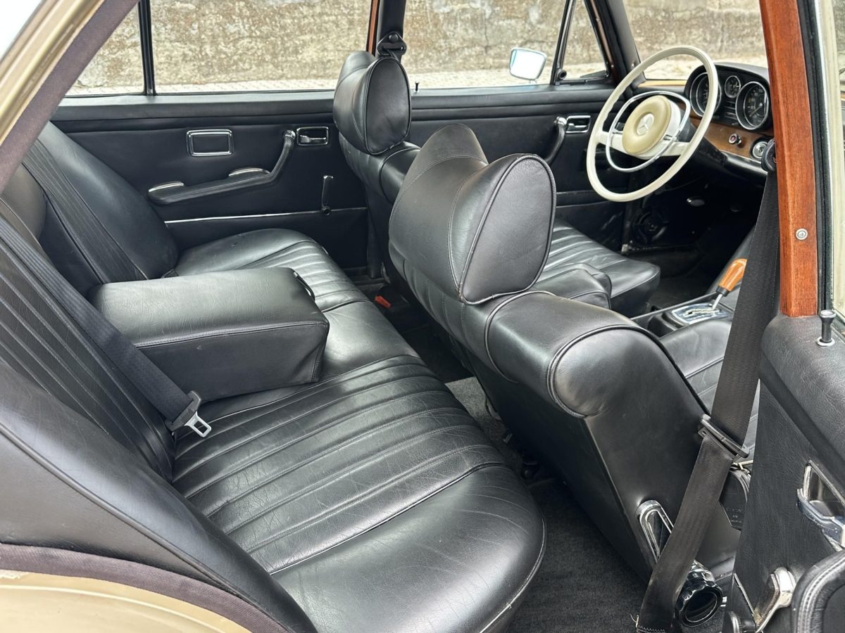 1971 Mercedes-Benz 280 oldtimer autó – Car-Garage Kft. Ráckeve – 6. fotó