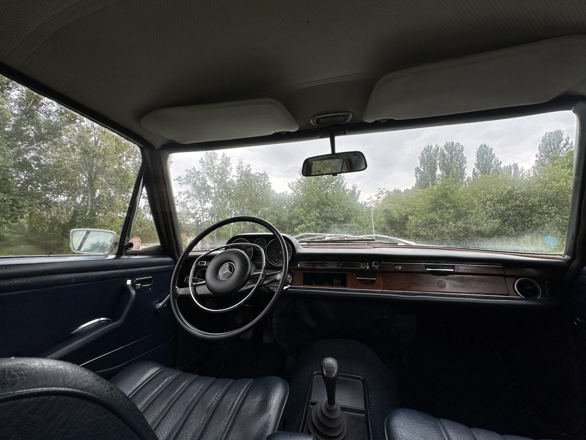 1972 Mercedes-Benz 280 oldtimer autó – Car-Garage Kft. Ráckeve – 9. fotó