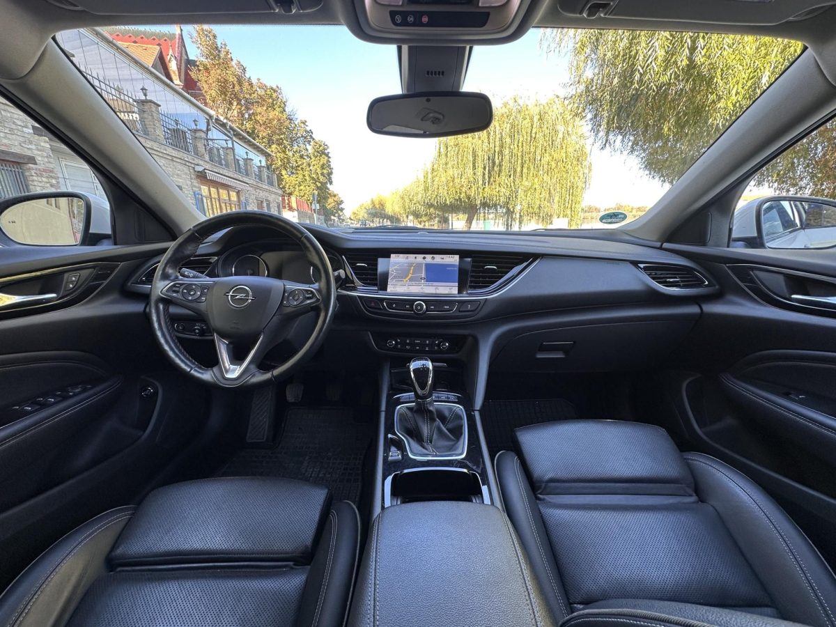 2017 Opel Insignia használt autó – Car-Garage Kft. Ráckeve – 8. fotó