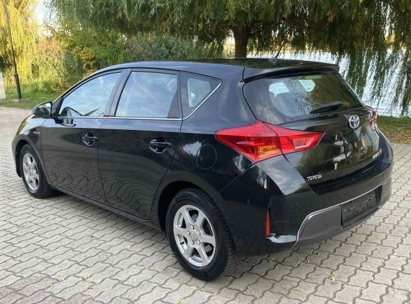 2013 Toyota Auris használt autó – Car-Garage Kft. Ráckeve – 2. fotó